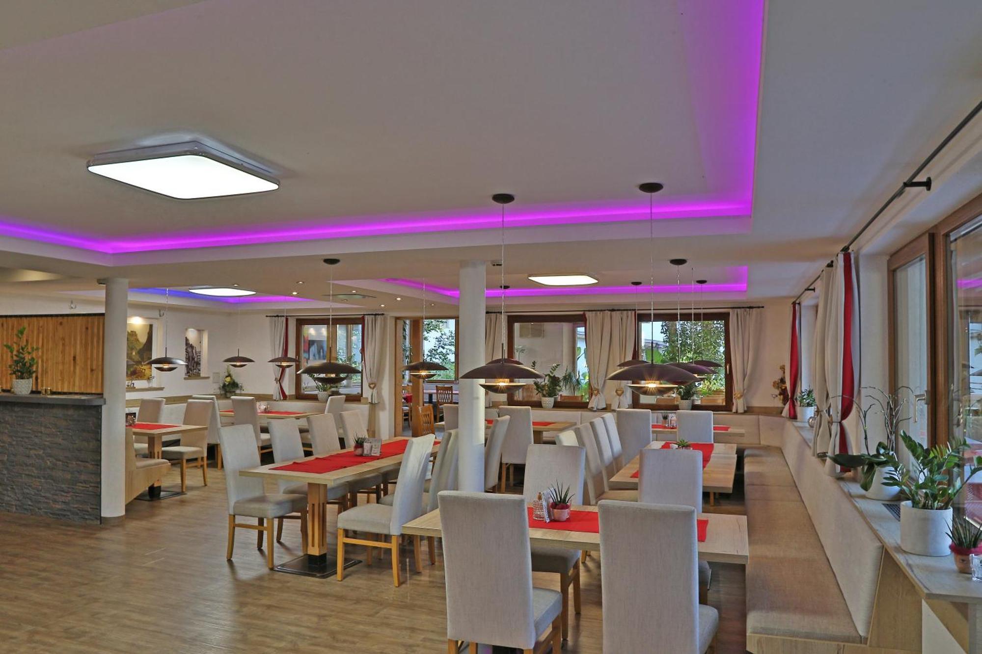 Gasthof Pension Alpenblick Radfeld Dış mekan fotoğraf